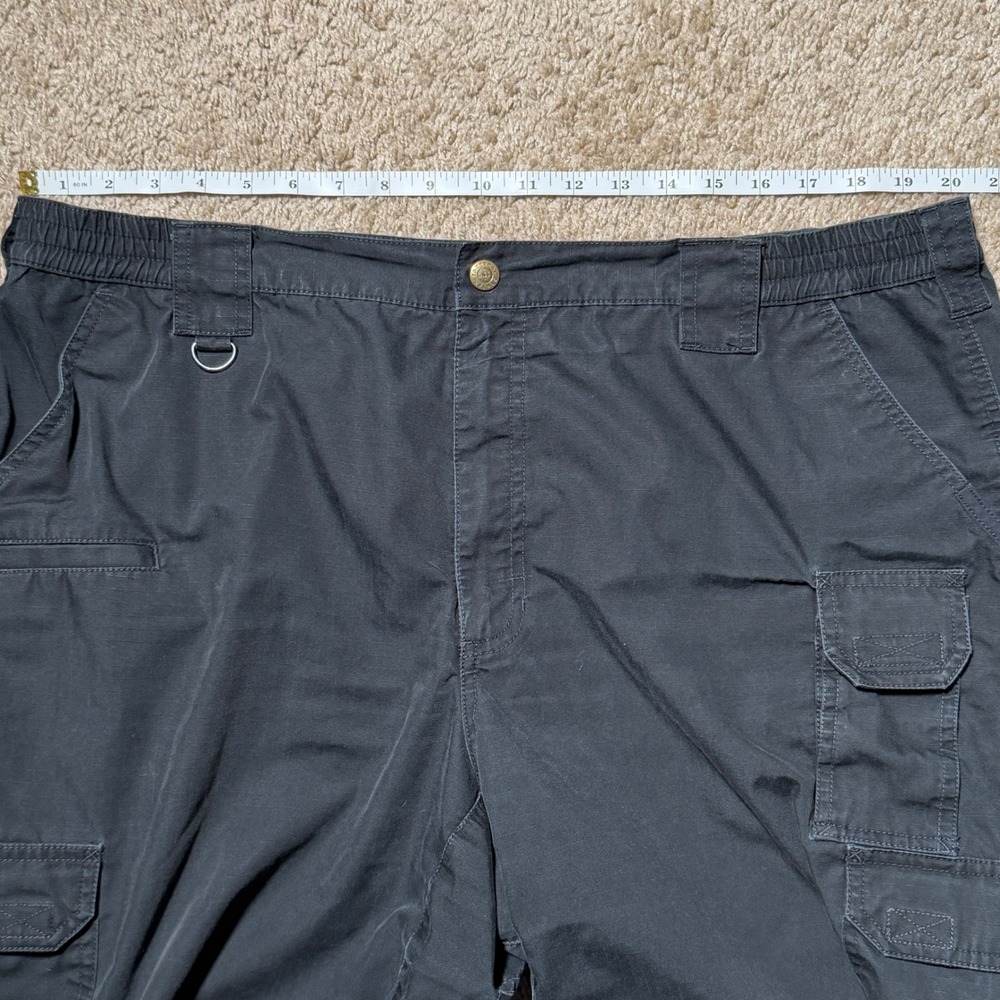 5.11 Tactical Series Mens Black Cargo Shorts Size 40 Ripstop Utility Workwear - Picture 4 of 7